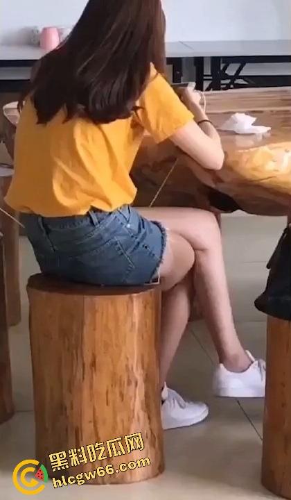 国产乱伦猛男真下药迷奸亲妹，暴力打桩嫩妹昏迷不醒，黑骚丛林逼水嫩喷浆，无套内射狂抽高颜值酮体爽翻天！-2