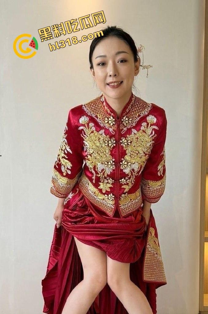 推特约啪大神火爆翻车现场，清纯学生妹反差成小骚货，口交吃鸡全程露脸，大屌一喂就倒贴求操！-3