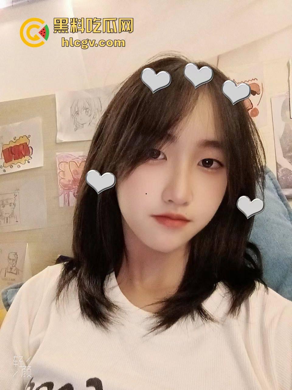 四川成都18岁高中美女学妹骚气十足！黑丝翘臀让人忍不住，粉嫩鲍口令人欲罢不能！-3