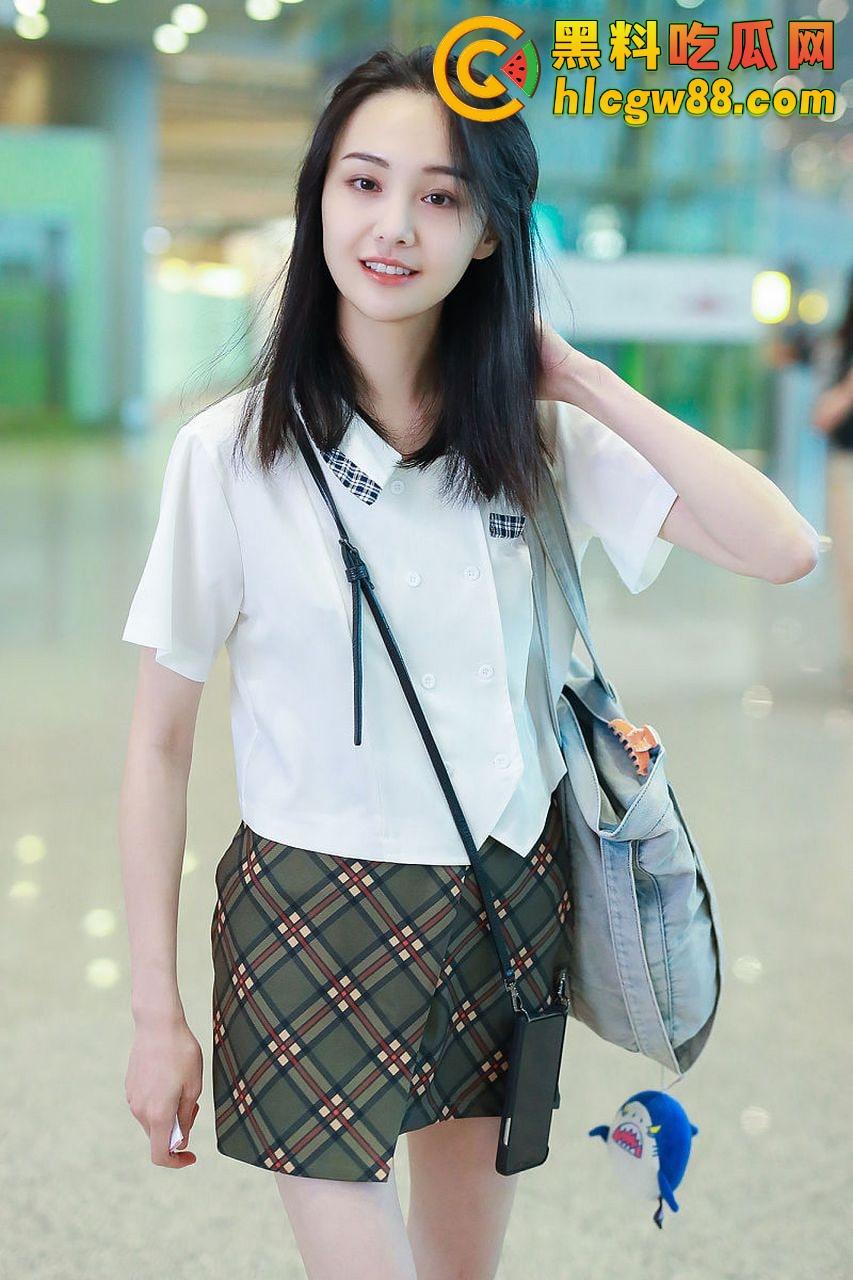 郑爽新瓜炸裂！AKA直播爆料她给亲爹当小三操上床，美国怀孕逼破裂，黑白追债卖房卖逼，国民闺女变烂婊！-23