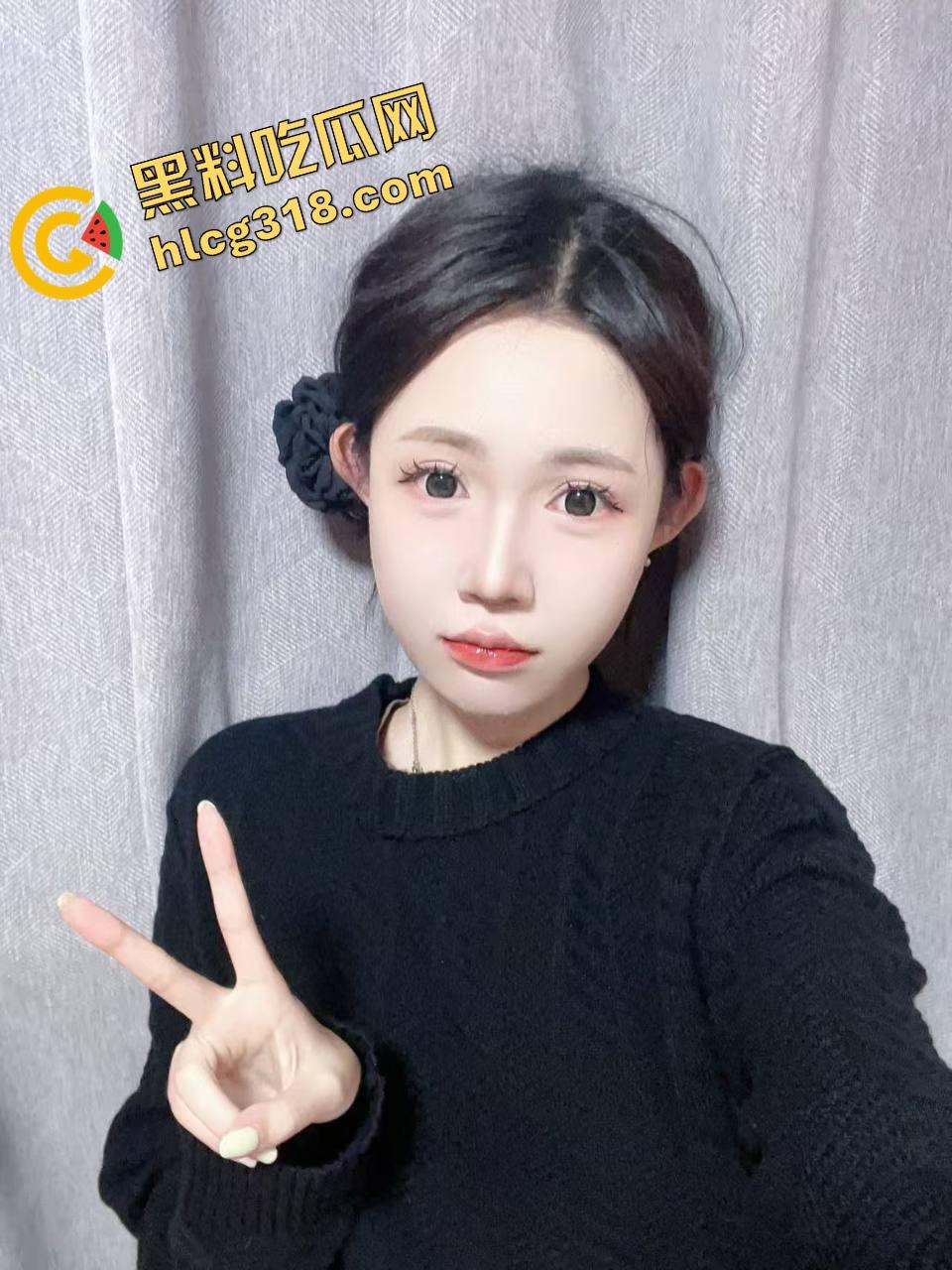 常去正规按摩店挑熟练技师，没想到这次技师小妹被我撩到神魂颠倒，冒险直接骑上我的大鸡鸡！-2