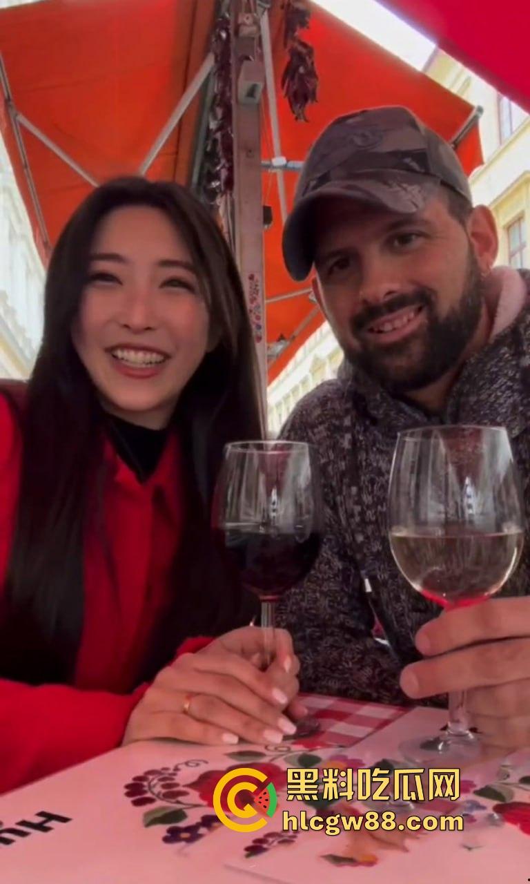 里斯本大奶留学生【胡依冉】街头被老外忽悠回家，共浴吃奶爆操随便玩，巨乳小骚逼被大屌输出！-9