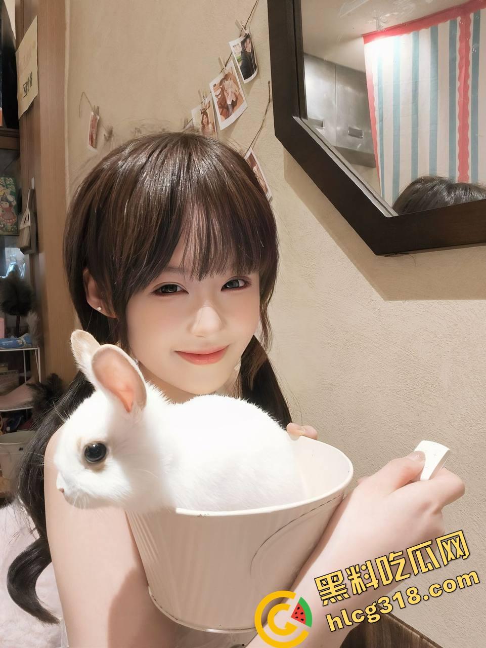 摄影圈潜规则曝光，cos女仆私房拍完讨价还价直接肉偿摄影师，一组写真一个炮，谁还说摄影师不吃香？-4