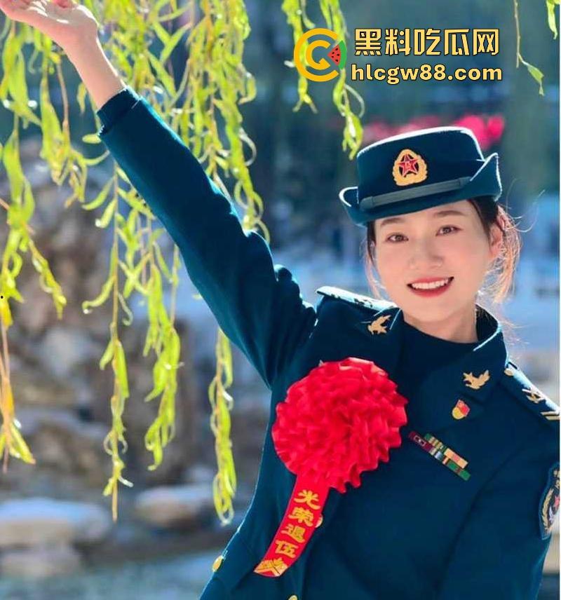 张津瑜后继再现！绝美警花【张琳怡】为求进步 不惜口爆洋吊女上位疯狂骑乘！ 完美露脸性爱视频流出！-6