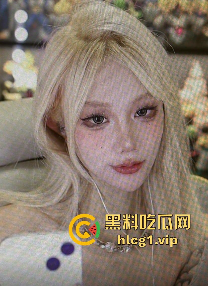 抖音女Rapper『尔晴没吃饱』花臂纹身女神的双面人生!前男友啪啪视频流出,反差婊形象大曝光!-8