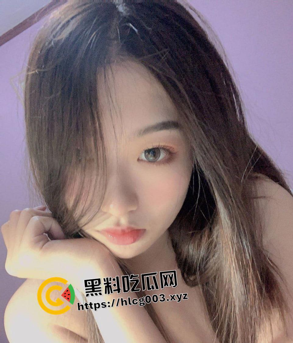 河南极品幼师的反差一面 白天教小孩子好好做人 晚上在床上风骚当狗  反差婊本婊-2