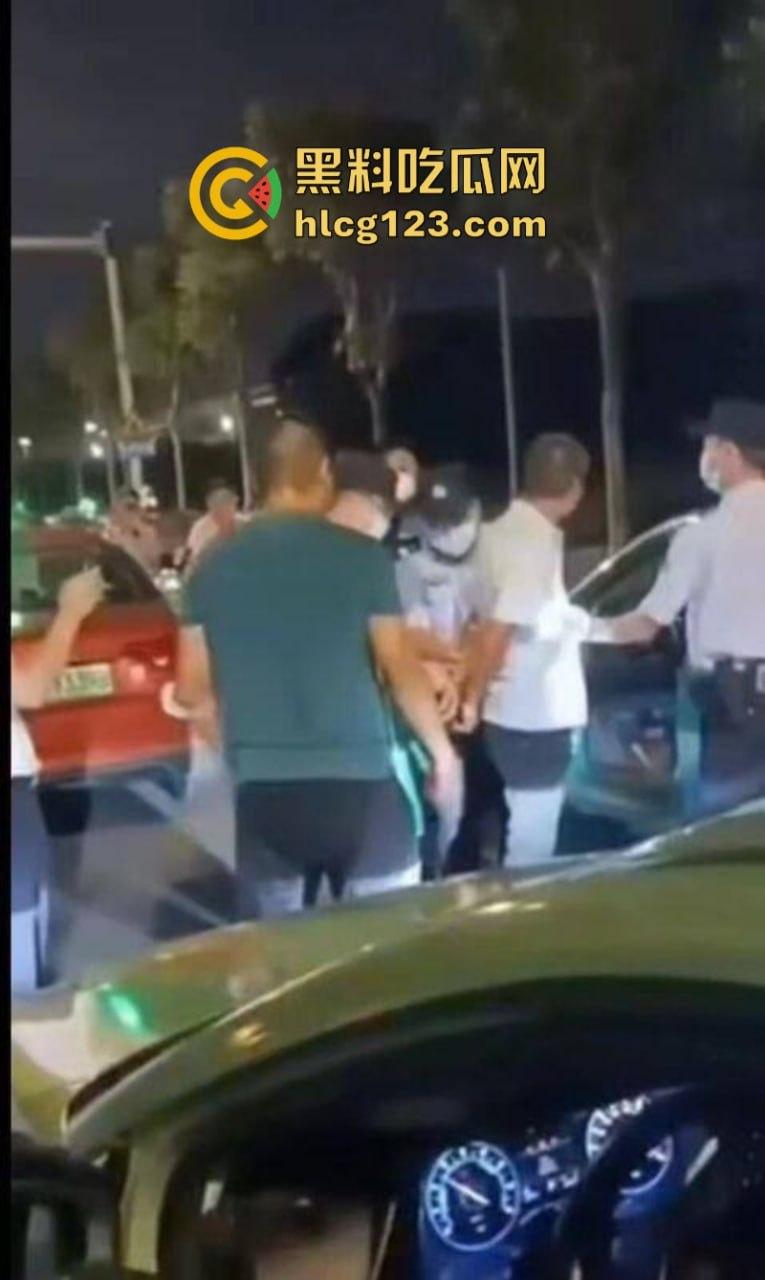 作死系列！出租车猥亵醉酒妹子 还拍视频炫耀？自带犯罪全过程 警察都笑了-8