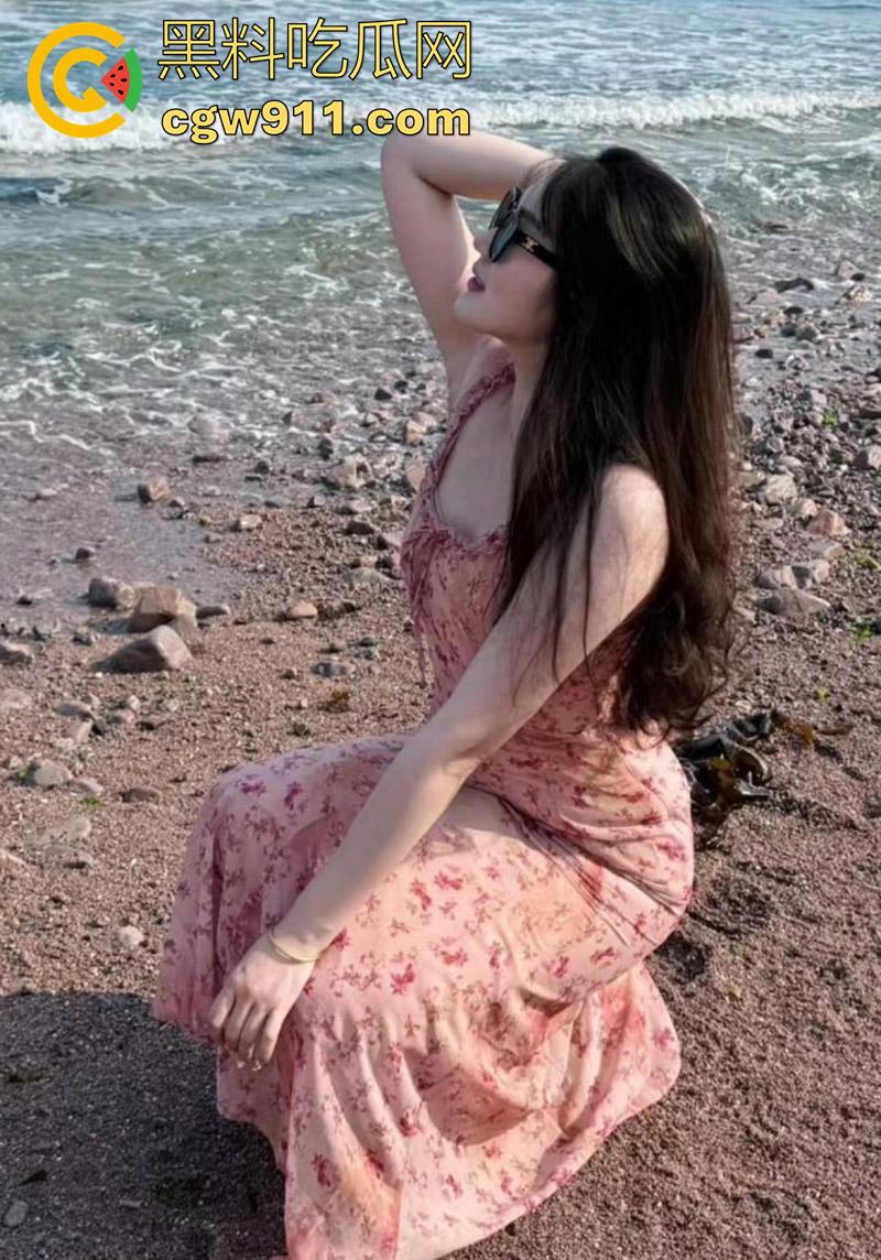 浙江音乐学院母狗【魏婷婷】，逼粉水多性欲极强，约炮大屌体育生玩3p，前后夹击操到翻白眼！-5