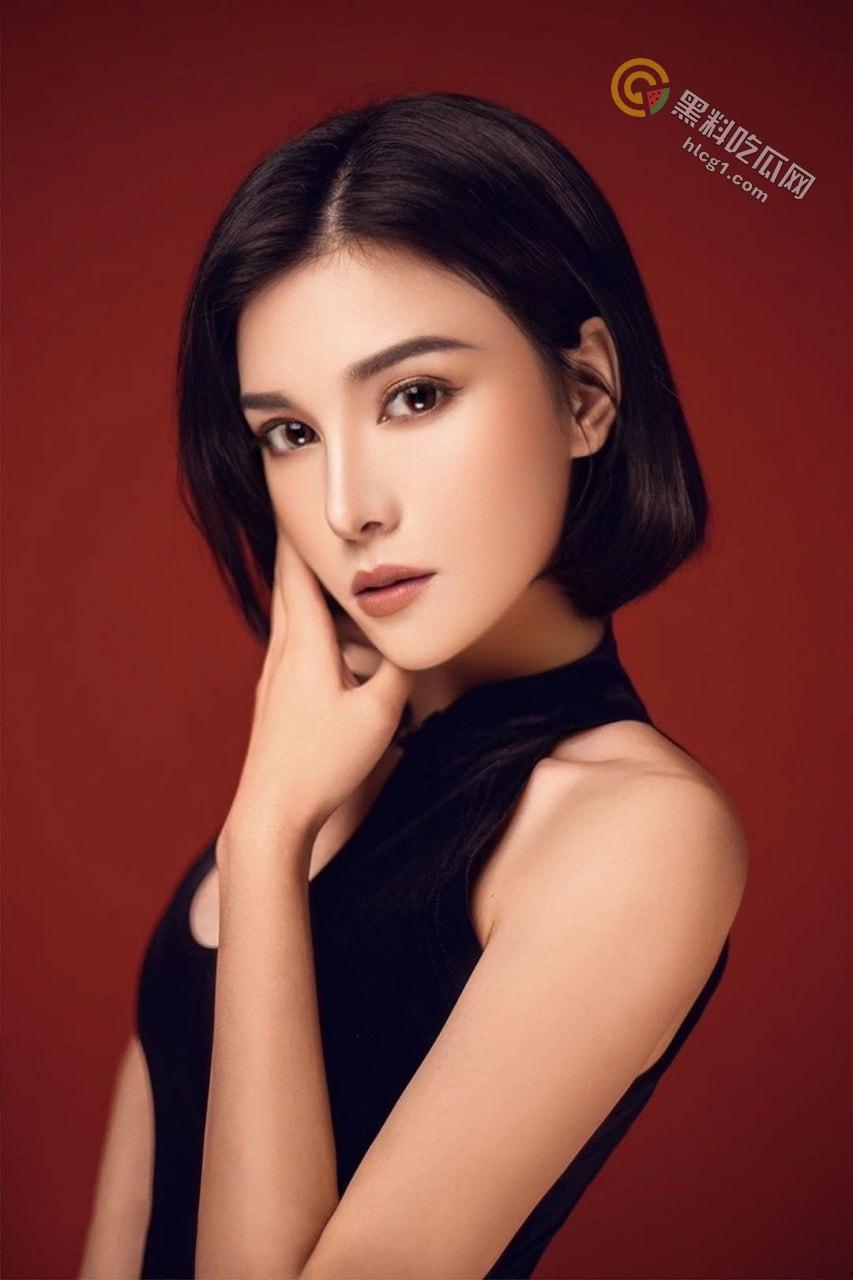 马来西亚混血女歌手蒋雨霏不为人知的一面：时尚天使变身夜间狂野女郎！-3