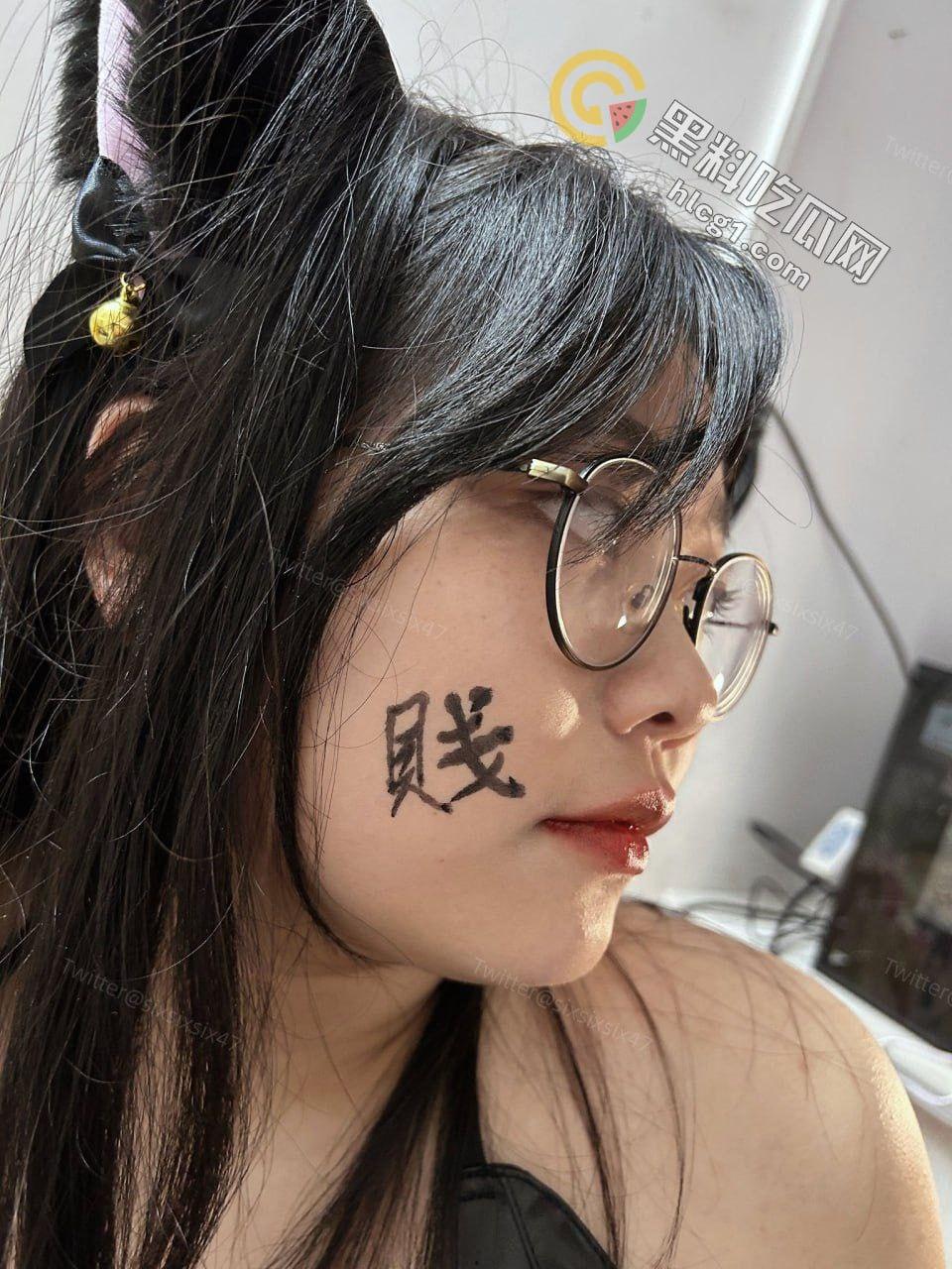 推特眼镜妹“sixsixsix47”高颜值视频全套资源曝光，从书卷气到狂野不羁一夜之间！-1