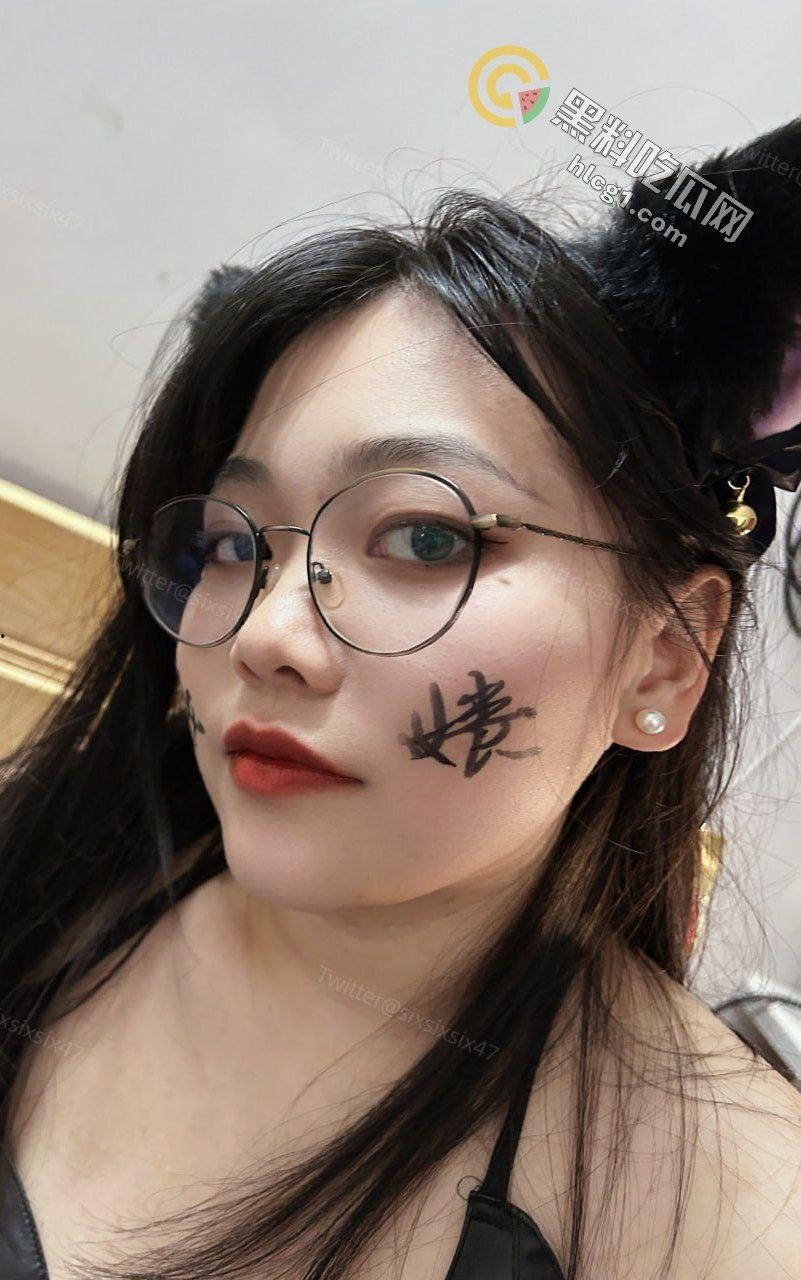 推特眼镜妹“sixsixsix47”高颜值视频全套资源曝光，从书卷气到狂野不羁一夜之间！-4