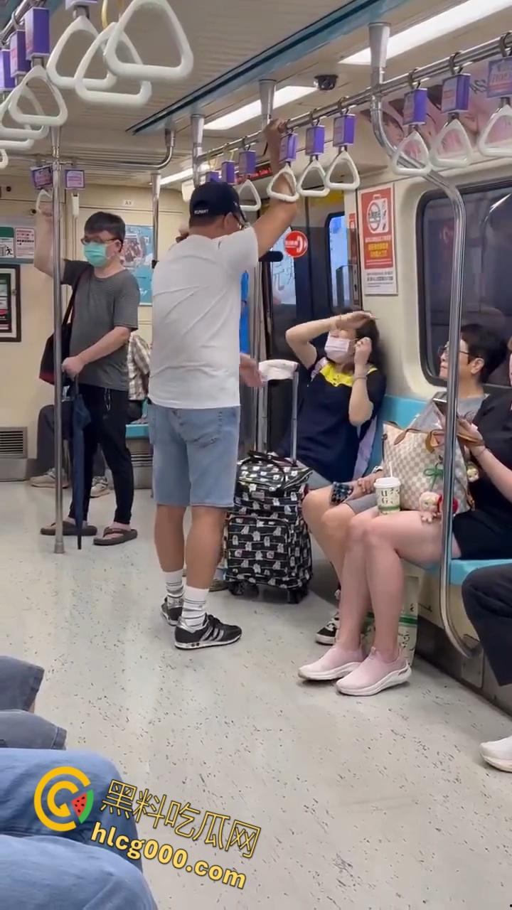 台北地铁上演魔法大战！阿伯阿嬷座位之争秒变咒术对决，乘客笑到扶墙，这波是哈利波特vs.邓布利多？-7