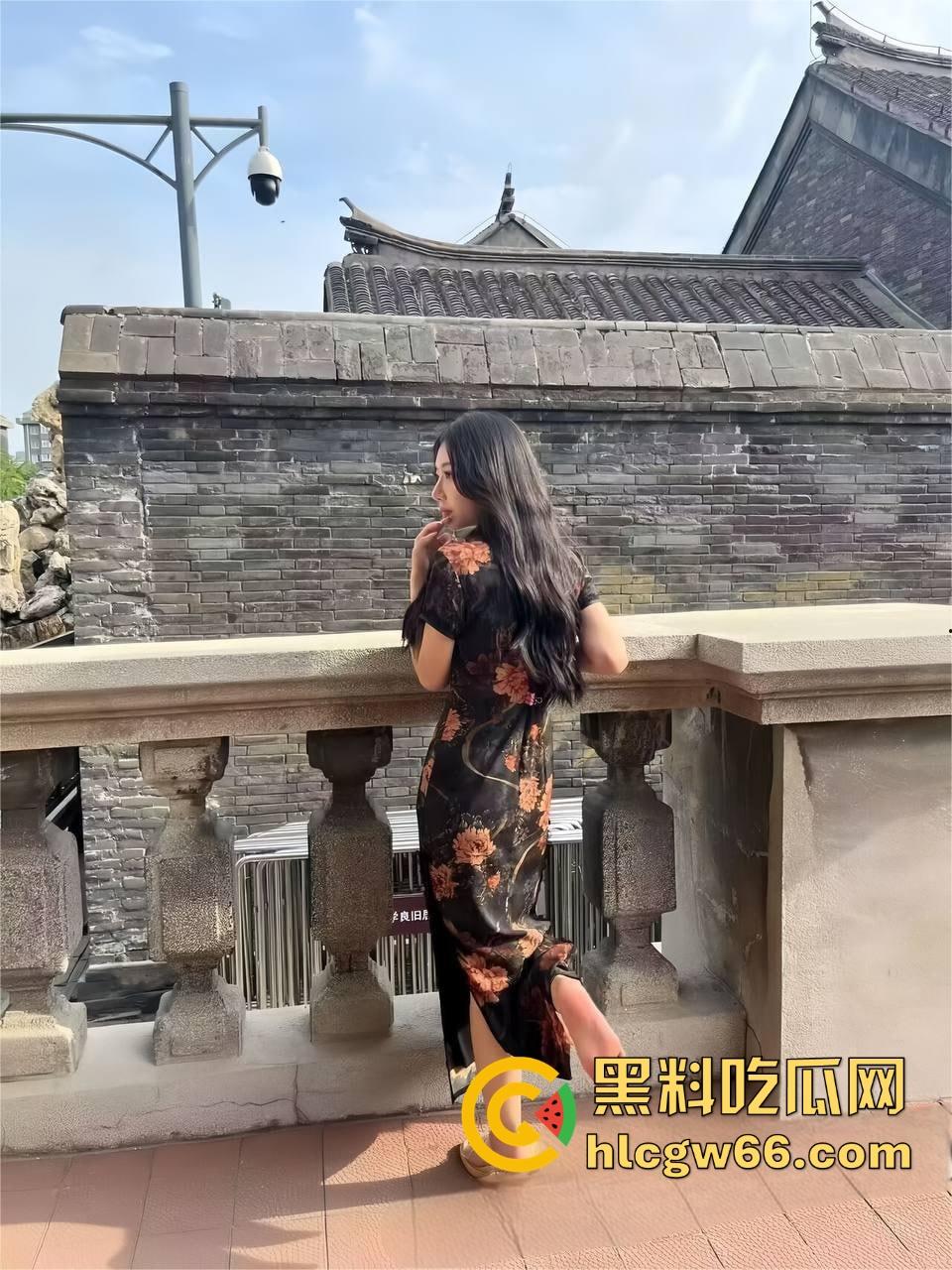 南开反差婊【金月敏】嫩乳肥臀淫汁喷一地,有男友还当劈腿母狗,大屌操翻下贱逼,主动张嘴舔精子!-5