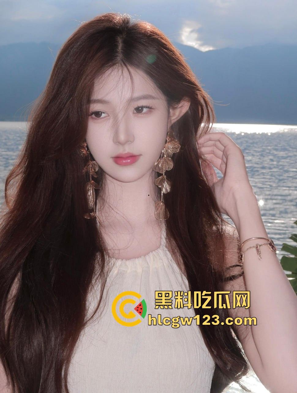 海角乱伦大神 39岁大屁股妈妈30岁堂姐 终于在堂姐醉酒状态 进入了堂姐的骚逼 但是过程堂姐醒了!-2