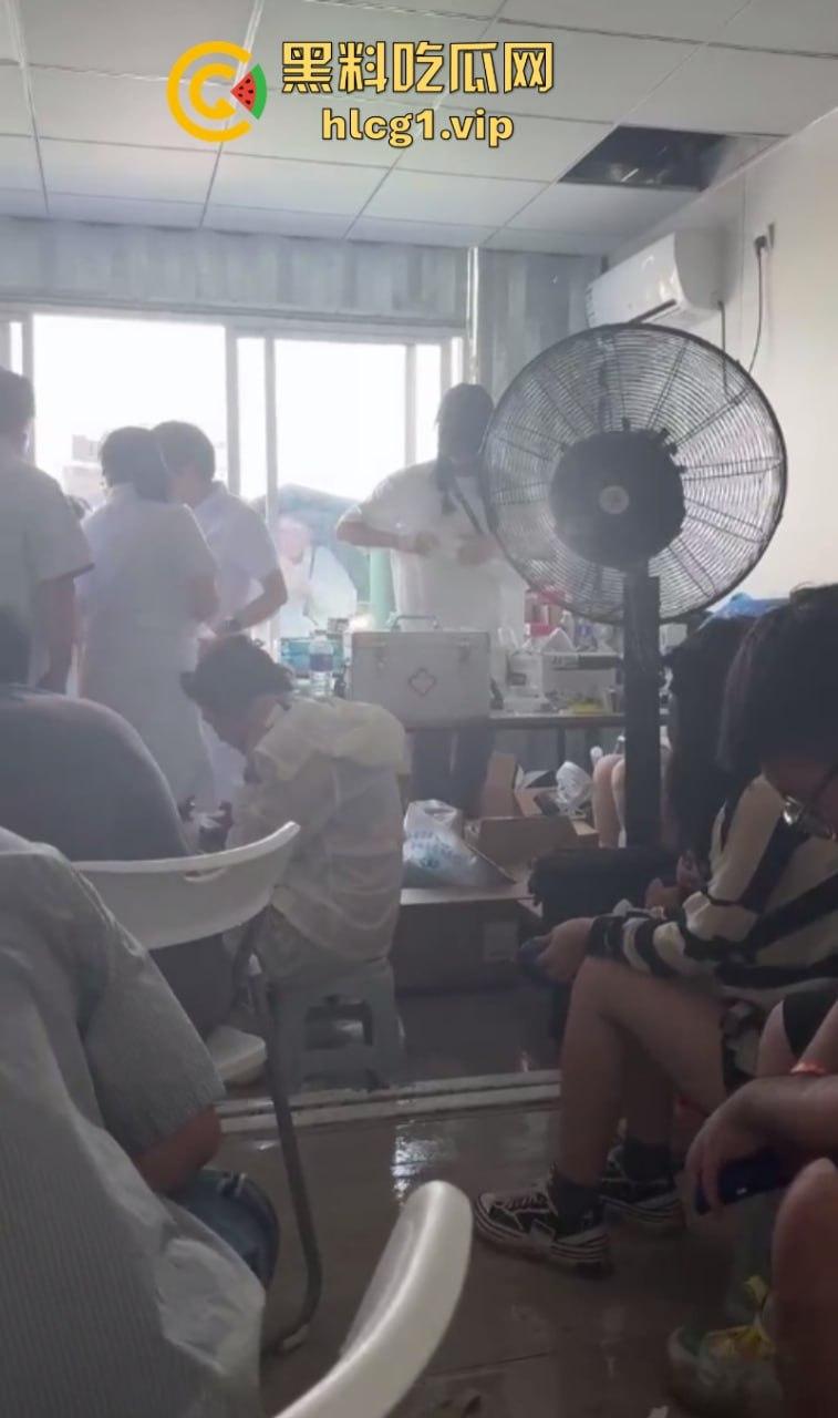 管杀不管埋啊！常州长荡湖芒禾音乐节 真是花钱找罪受 物价超贵还有人摔骨折！-11