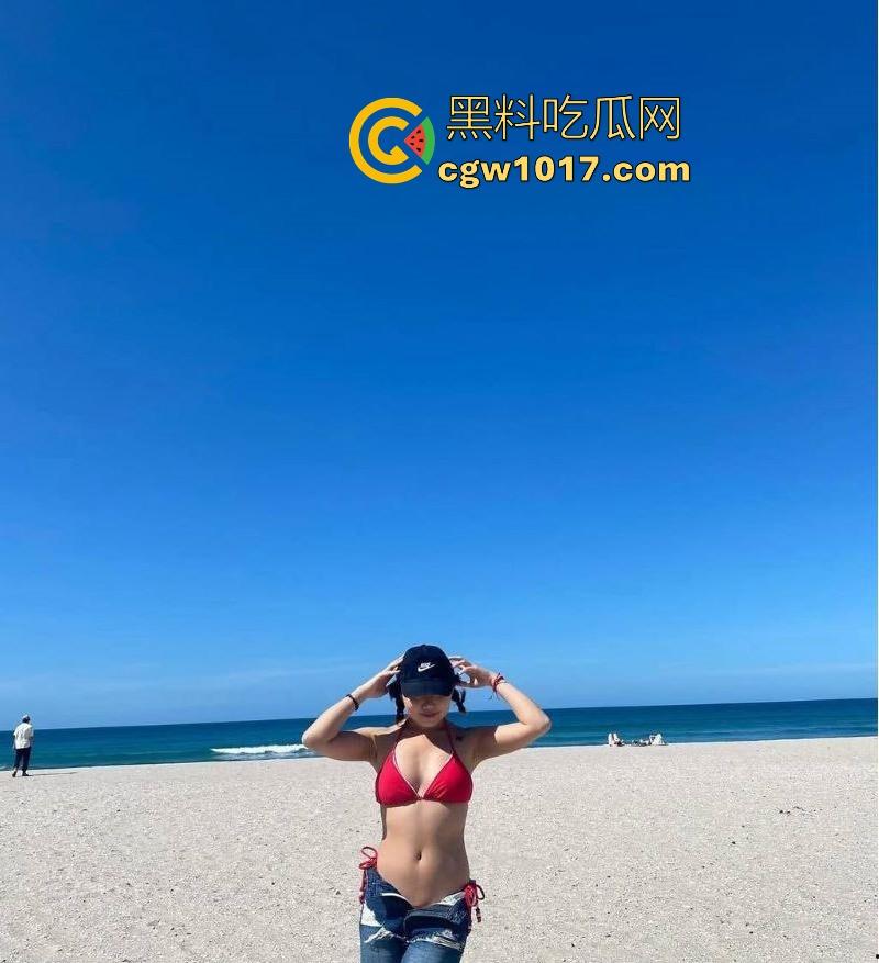 河北微胖母狗【魏志敏】极品骚逼母狗调教日常曝光，猛男骑乘黑丝项圈跪地求操，皮鞭滴蜡露出无套啪啪！-2