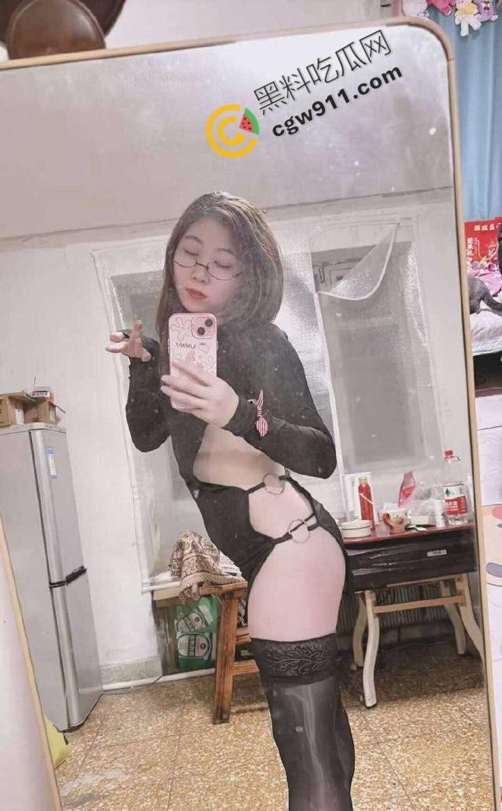 齐齐哈尔骚浪护士【王雪】约炮流出:巨乳翘臀勾魂夺魄,肉棒深吞求精液灌喉,内射小穴特写展示-10