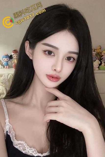 乱伦大神与小姨子的秘密：趁小姨子剃逼毛时闯入，粉嫩小穴被扣舔爆操，爽到要求内射骚穴！-1