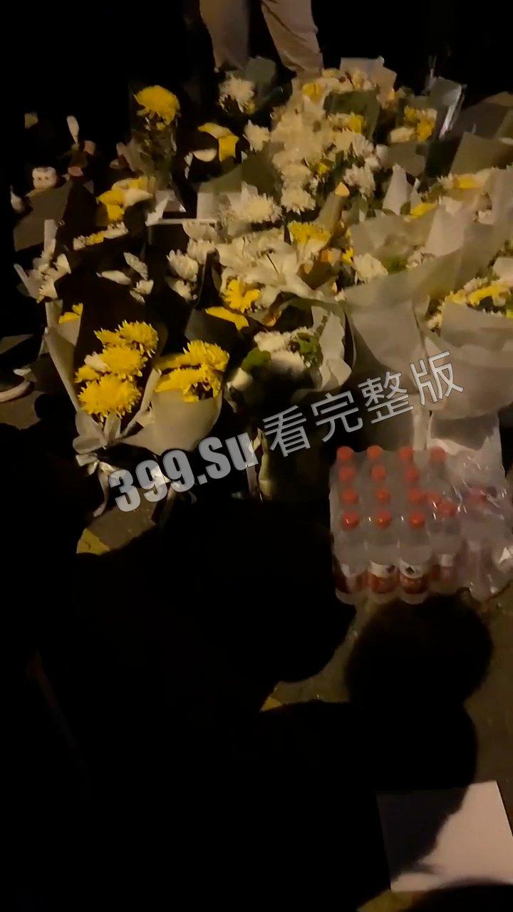 5.23 武汉汉阳弘桥小学  七岁孩子在校内遭老师开车碾压 后脑都压没了 校方拒绝提供监控 集体失声 家长集体讨说法-7