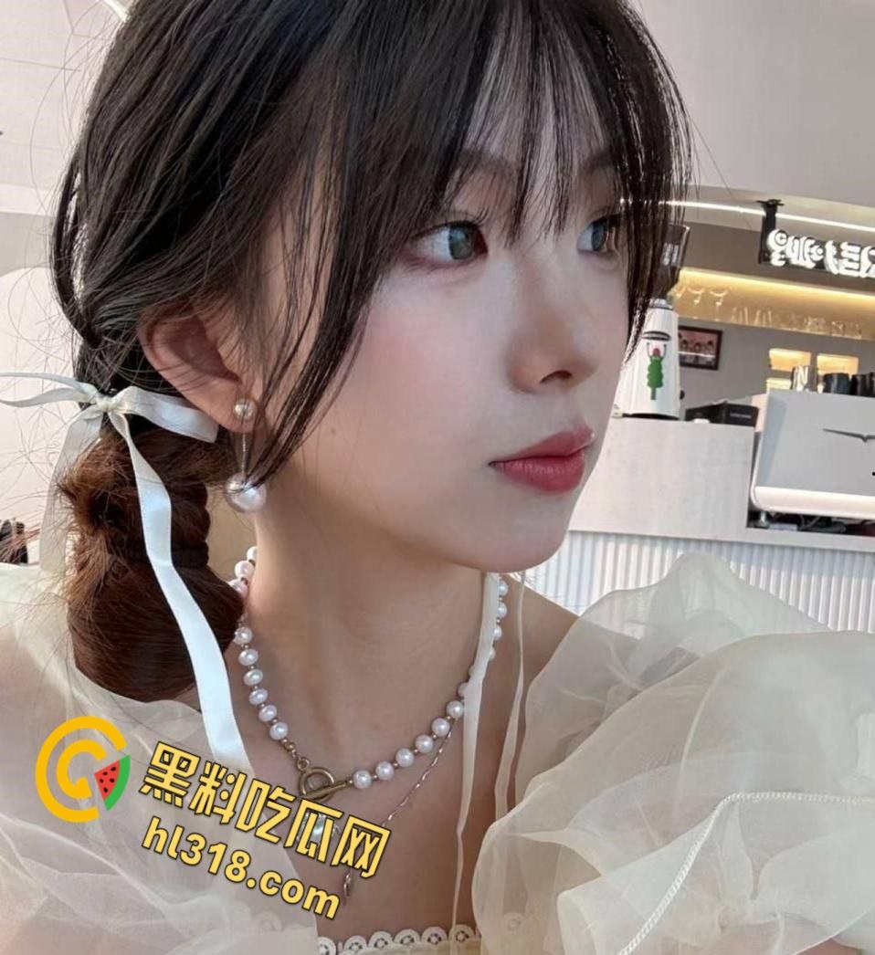 天津艺术学院舞蹈系班花【孙怡】，露脸做爱视频泄露，长腿女神被纹身男调教，各种姿势画面淫荡至极！-4