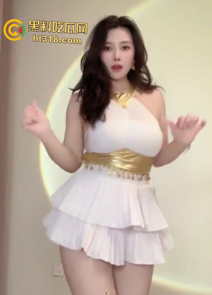 抖音网红【猫玖】漏奶自慰合集！风情爆乳撑爆屏幕，骚浪自摸奶子，在这一口下去嘴巴不得爆汁？-3