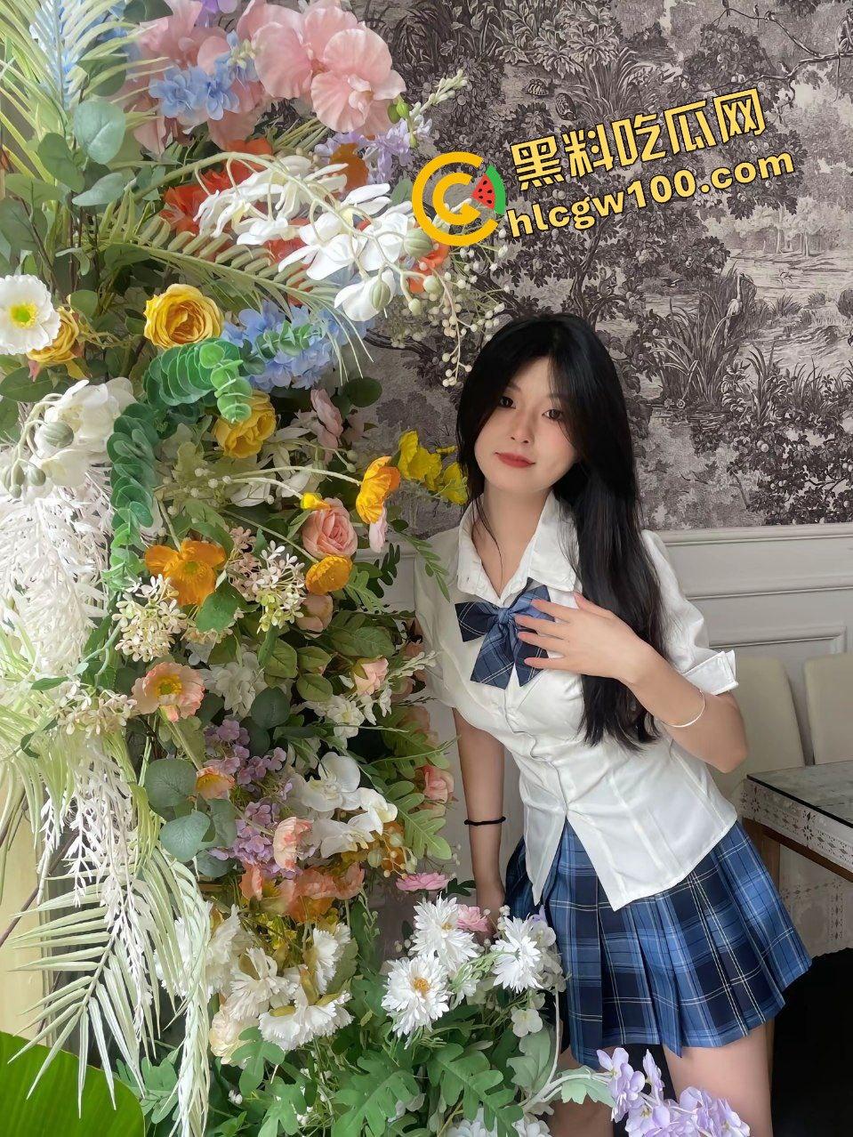 抖音永州职业长腿尤物反差学生婊『听.』周末约炮健身房猛男 抬起美腿猛怼摸臀后入！原创独家曝光流出！-2