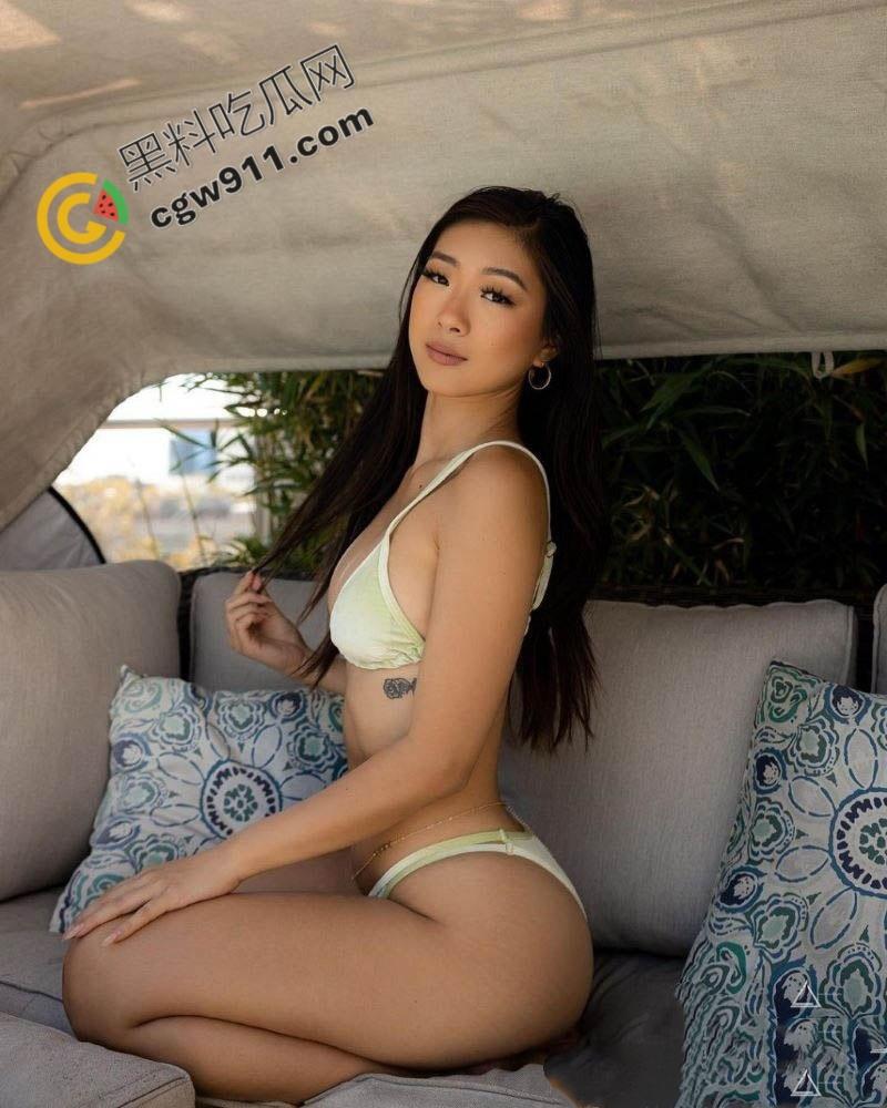 上海赴美留学生【张君雅】与老外不雅视频流出！36D巨乳火辣诱人，疯狂自慰被老外大肉棒爆操至极限！-5