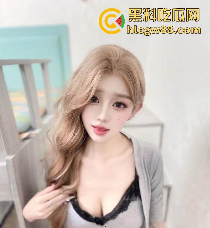 抖音高颜值网红【sakura】不雅自拍流出 立着女同人设约炮不同男人 粉嫩酮体爆炸身材看的欲罢不能！-3