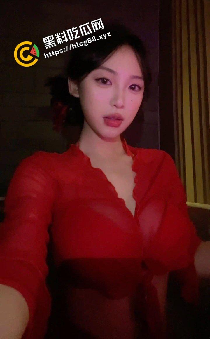 小蝌蚪找妈妈猎奇调教！将骚鸡少妇丢进池塘喂小鱼，发臭骚逼吸引蝌蚪钻逼与卵细胞结合！-1