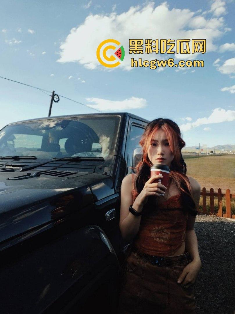 南京中医药大学红发学生妹『 徐思涵』陪金主伴游 白天是摄影师晚上是肉便器 情趣内衣换着花样骚视频流出！-10