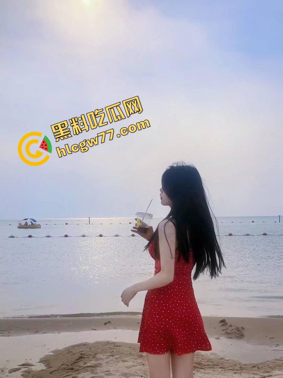 浦东骚夫真实献妻带长腿御姐老婆找男大开干,69互舔鸡巴小穴老公边录边撸!-7