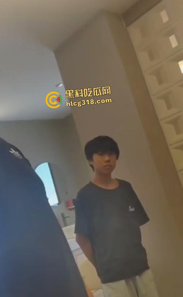 普宁黄毛诱拐三小学生去缅甸“赚大钱”，家长定位直接抓包，还谎称不知是小学生，小孩真不知天高地厚！-3