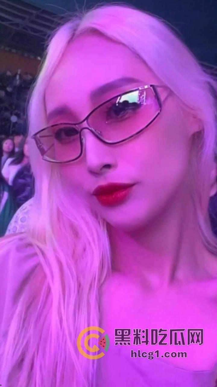 瓜友投稿爆料:二连浩特服装市场瓜!美女老板娘蒙根琪琪格的情场纠葛,从隔壁服装店到瓜友圈子朋友!-2