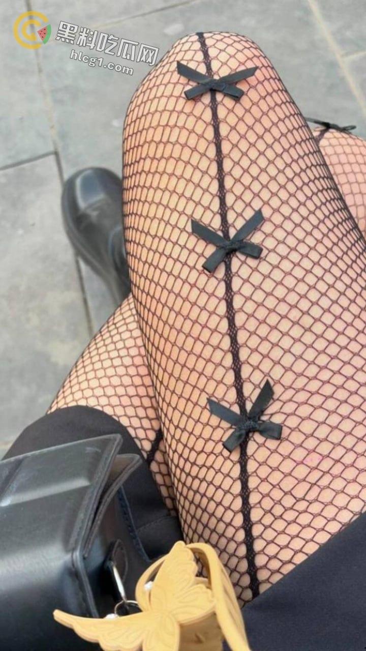 瓜友投稿爆料:二连浩特服装市场瓜!美女老板娘蒙根琪琪格的情场纠葛,从隔壁服装店到瓜友圈子朋友!-5