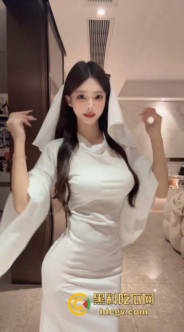 万圣节限定胆小慎点！鬼面娘性感到榨人精尽亡，极品身材撑起顶级炮架，告诉俺娘俺不是孬种！-10