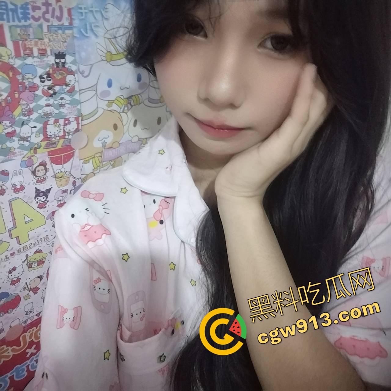 抖音极品微胖熟女【风雨彩虹铿锵玫瑰】流出,定制福利尺度突破天际,肥臀翘逼淫水横流等大肉棒!-4