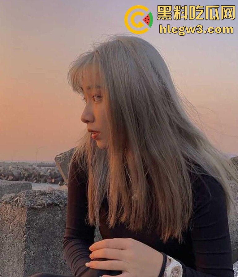 武汉御姐【米若琳】被操到呻吟不止！腰臀骚劲爆表，和男友做爱视频被曝光，极致姿势让人看得想操！-4