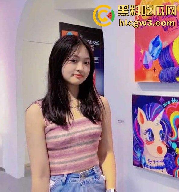 新交大三学姐【安倩文】床上骚到炸裂！粉色奶头被捏到娇喘连连，修长美腿夹得人动不了！-4