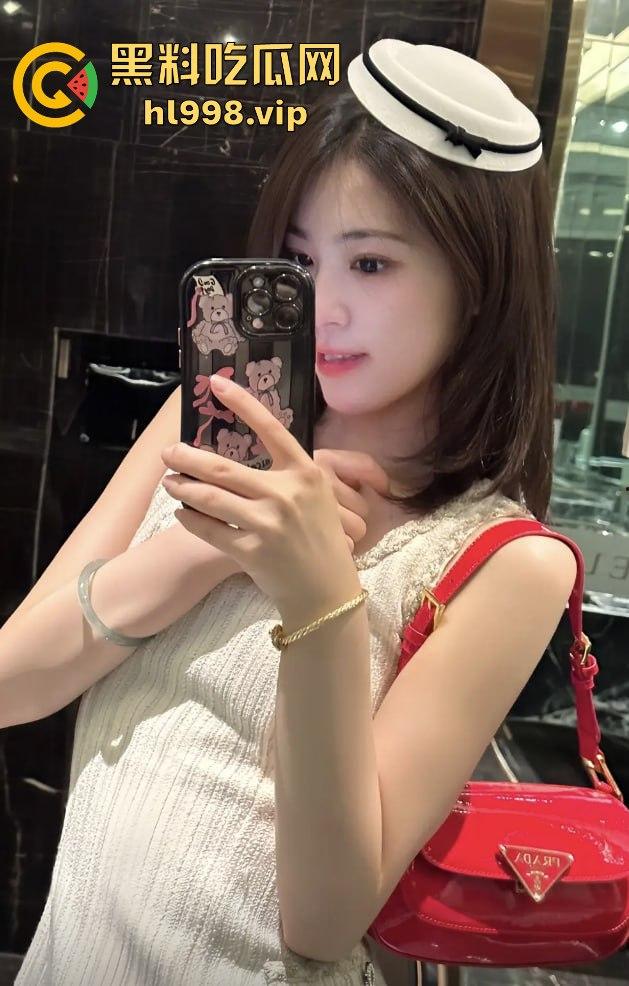 河南抖音小网红『王格格』遇上假富二代，幻想成阔太结果被骗光身子，做爱视频流出真是人财两空！-14