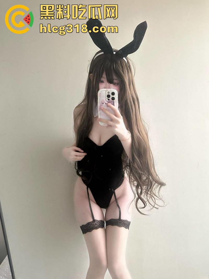 河南顶级校花【马佳婧】，颜值可爱身材超完美，牛奶般的肌肤，细腰大奶肥臀长腿，自慰白虎送福利！-3