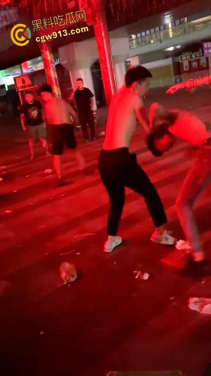 山东聊城市精神小伙3V3，且提前说好不报警，必须死磕到底，只因算命先生说我是土命 ！-3