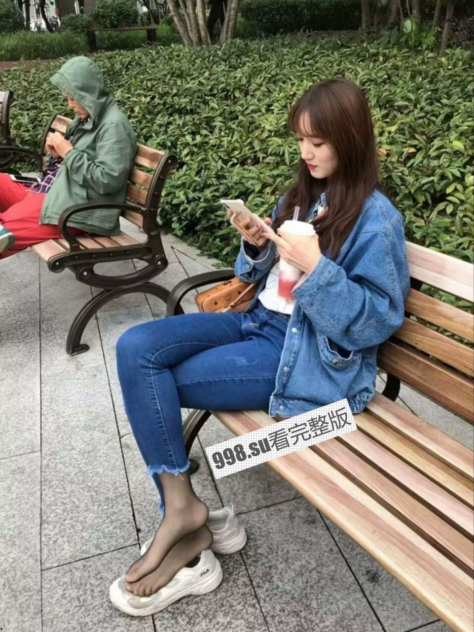 南昌大学经管学院大瓜 清纯校花商场试衣间性爱视频曝光-3