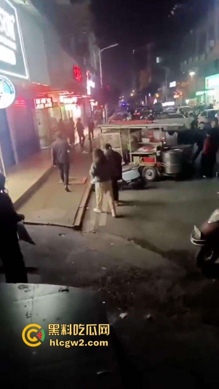 实力坑娃！湖南益阳桃江女子欠20元赌资不给 儿子上门出气却被老板哥哥持刀反杀-10