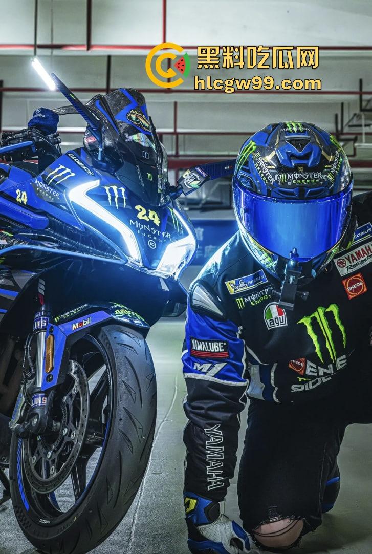 重庆22岁摩托博主【蓄意喵喵拳】抬头骑摩托玩命秀逆行甩头，受伤住院还水滴筹，这波操作真是秀到飞起！-8