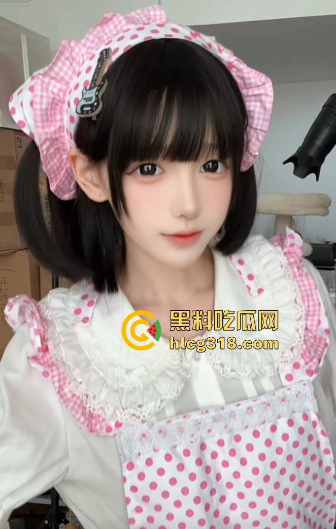 给cos小仙女『一只妖妹』抹油嫩得出水，油光水滑一抹就想咬一口，这才是拍片的正确打开方式！-7