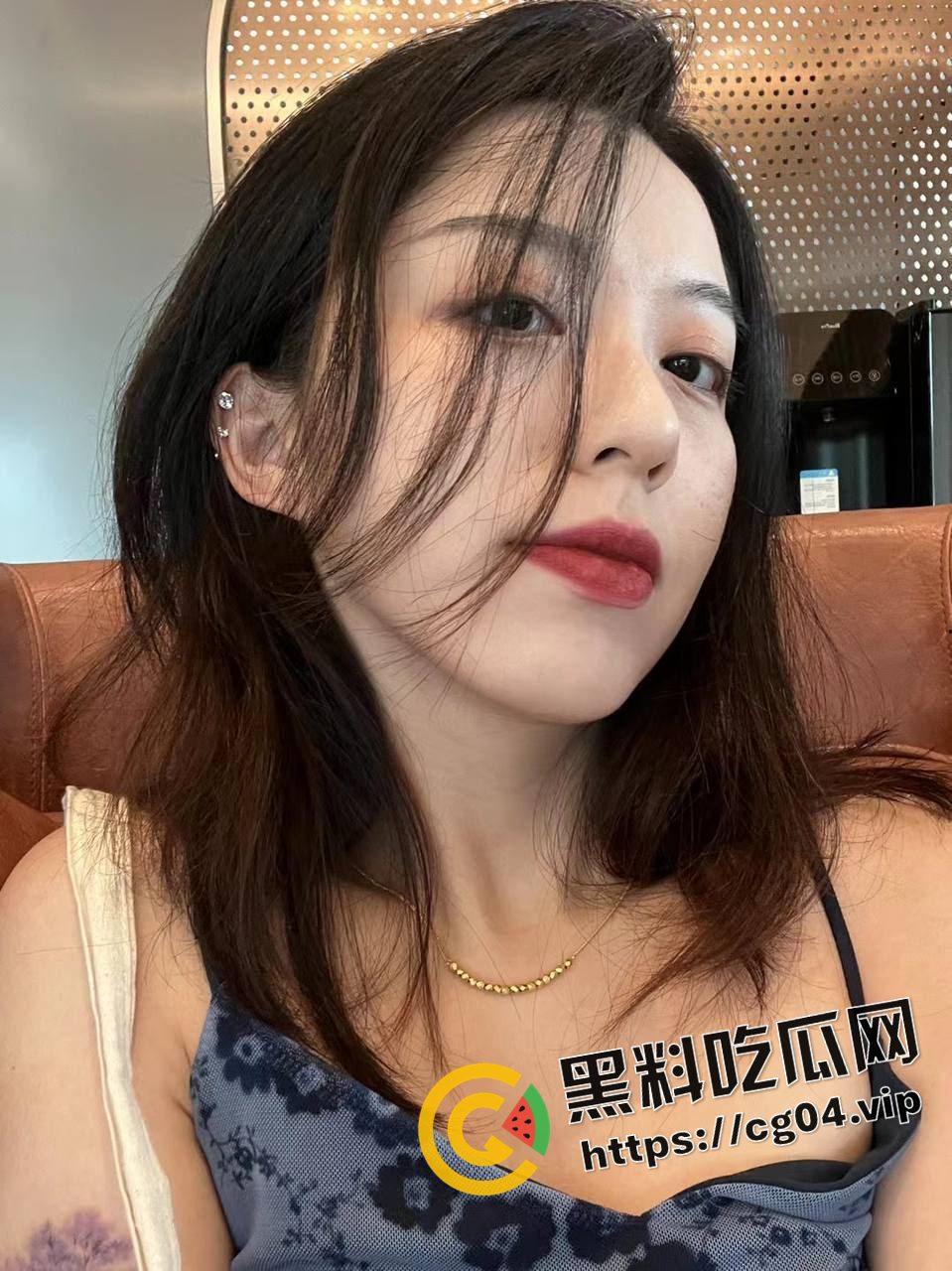 陕西西安媚黑母狗【王彦纯】 跨年夜被灌醉下药给黑人轮奸当性奴-1