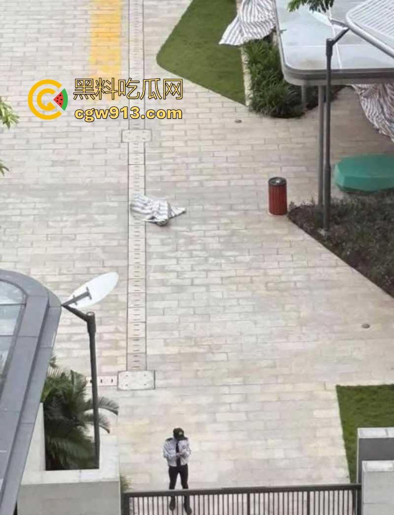 TikTok越南美女网红【AnhThu】直播跳楼，男友出轨打击太大，从高楼一跃而下，活得太累了！-5