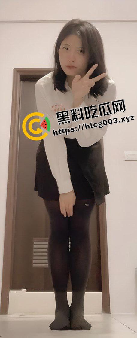 云南师范大学文学系 极品颜值学生露脸道具抠逼 素颜美人 这种就得用大鸡巴二十四小时不停草-1