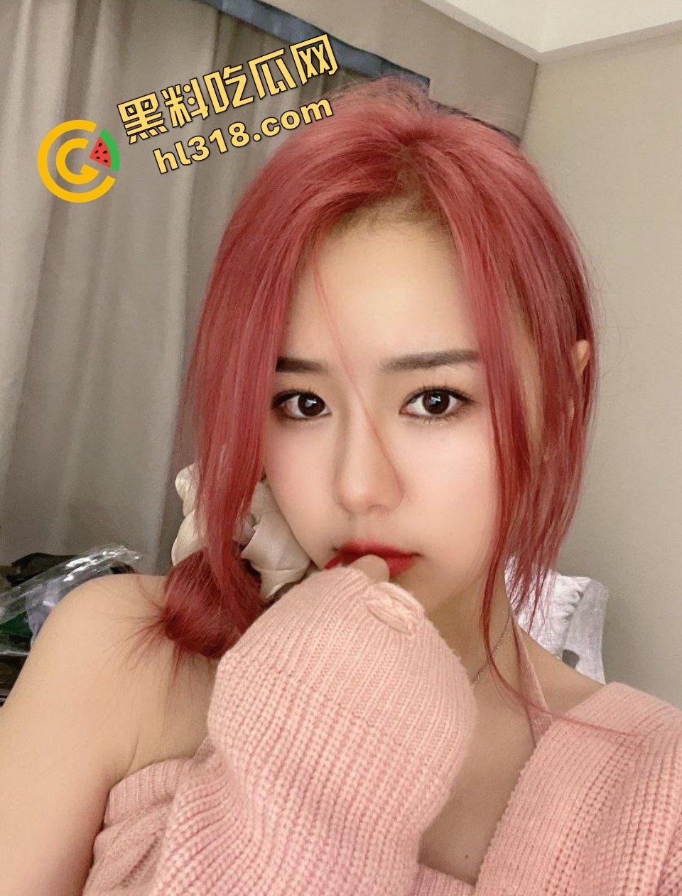 苏州高颜值名媛团，姐妹组团3P4P轮流服侍金主，一炮一个香奈儿包包，姐妹齐心闷声发大财！-11