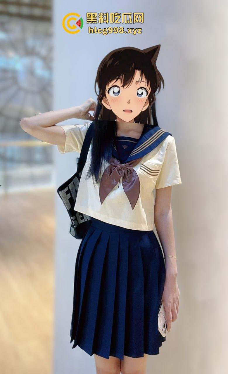 反差人妻【兔兔】推特翻车！优雅骚妻停车位拉进楼道，跪地扒裤九浅一深顶到底！-46